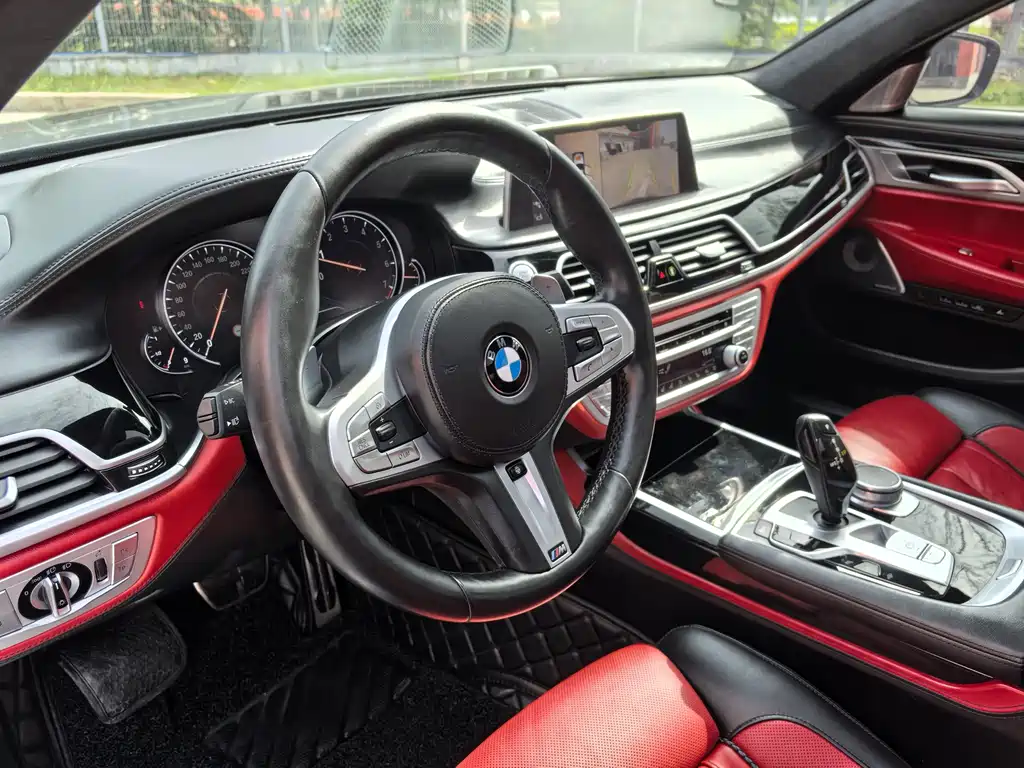 BMW 7 Series 2018 740Li xDrive Exclusive M Sports Package Black Flame Edition купить на сайте DeffCars