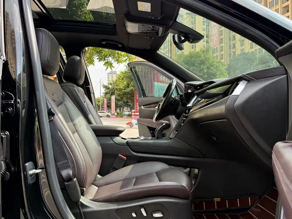 Cadillac XT6 2021 28T six-seat four-wheel drive luxury model купить на сайте DeffCars