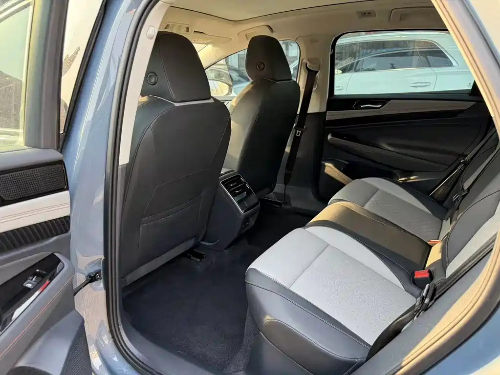 Volkswagen ID.7 VIZZION 2024 AIR купить на сайте DeffCars