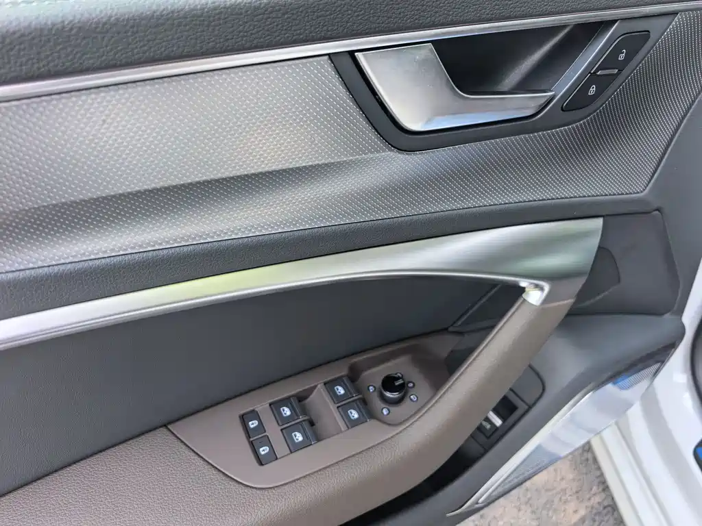 Audi A7L 2024 45TFSI quattro S-line vision type liquid crystal package купить на сайте DeffCars