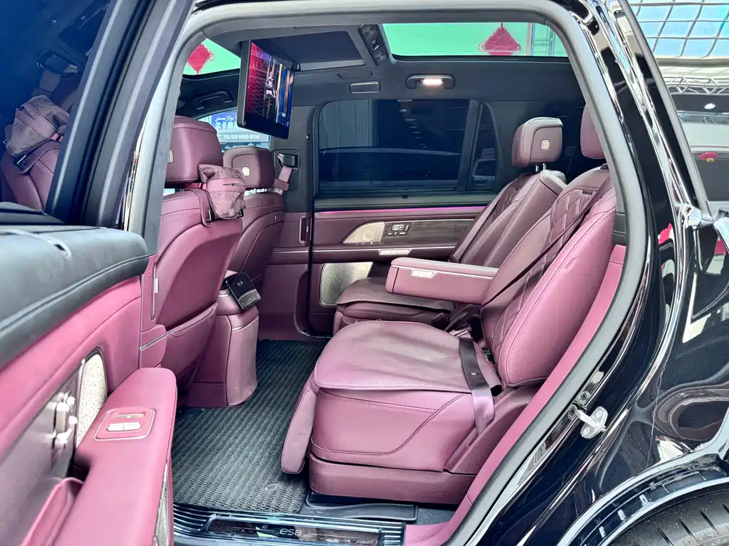 NIO ES8 2026 Six-seater Executive Signature Edition купить на сайте DeffCars