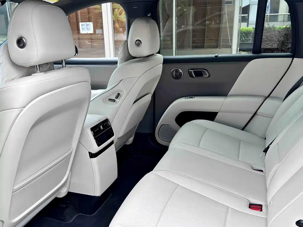 Ideal i6 2025 2WD Standard Edition купить на сайте DeffCars