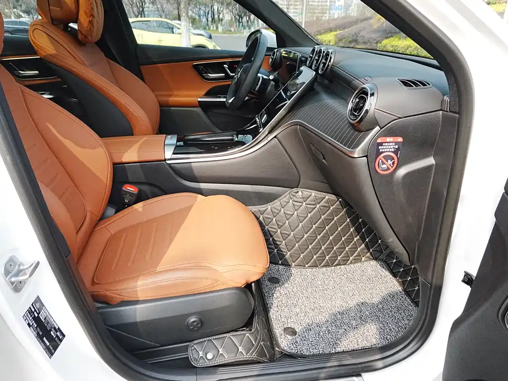 Mercedes-Benz GLC 2023 GLC 260 L 4MATIC luxury model 5 seats купить на сайте DeffCars