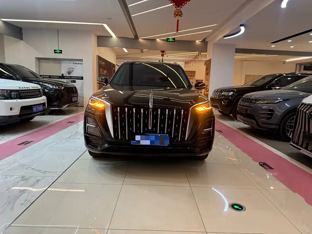 Hongqi HS5 2023 2.0T Qixiang Pro version купить на сайте DeffCars