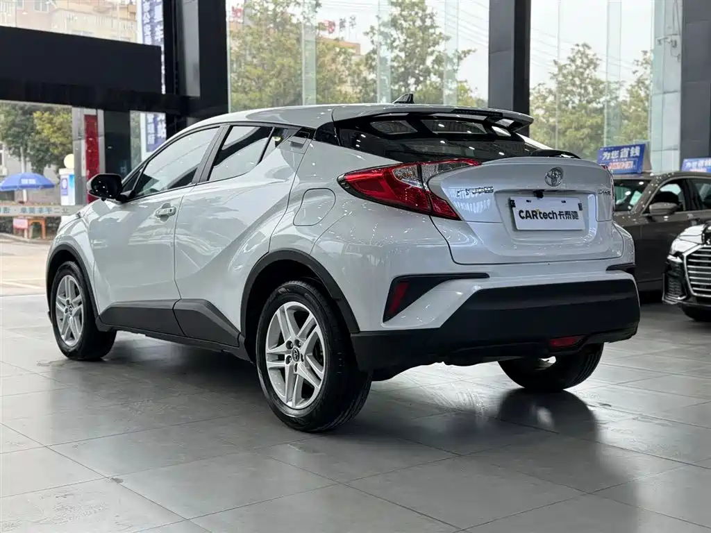 Toyota C-HR 2021 2.0L Comfort Edition купить на сайте DeffCars