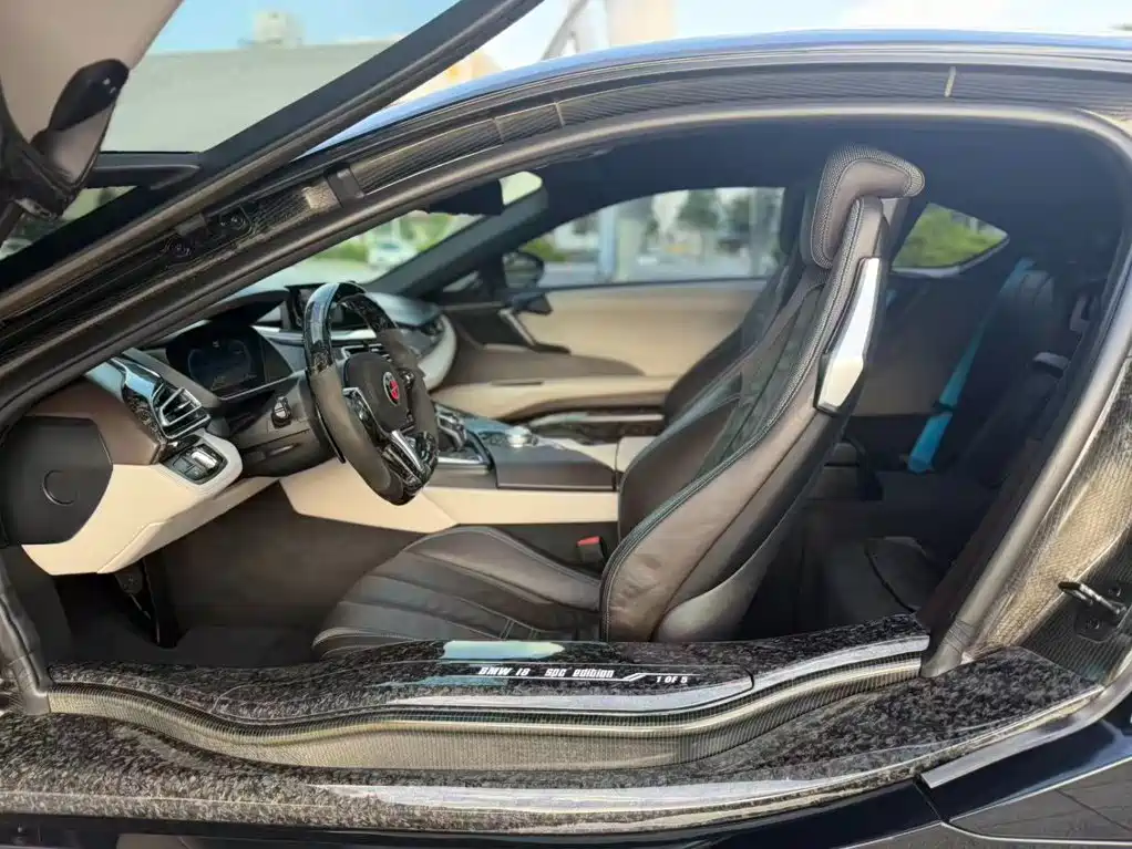 BMW i8 2014 standard model купить на сайте DeffCars