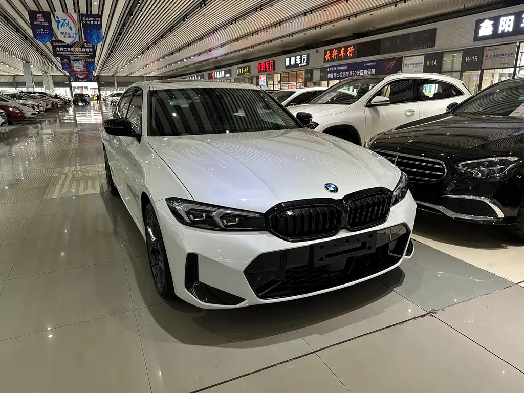 BMW 3 Series 2025 330Li M Sports Night Package купить на сайте DeffCars