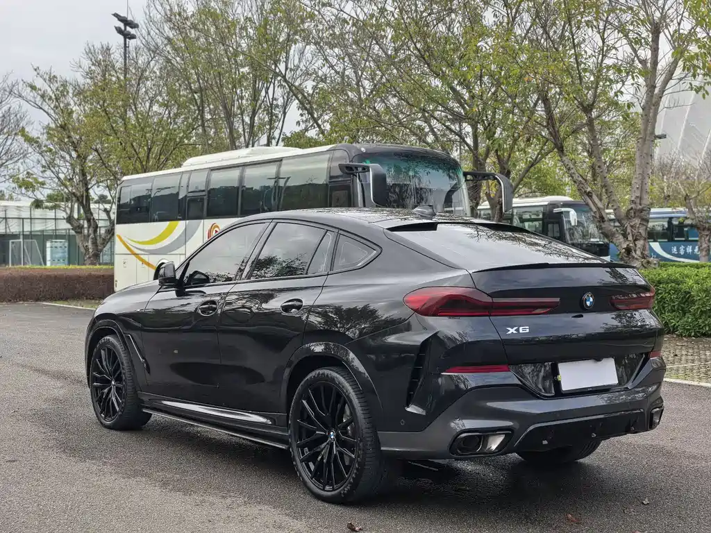 BMW X6 2022 facelift second xDrive40i exclusive M sports package купить на сайте DeffCars