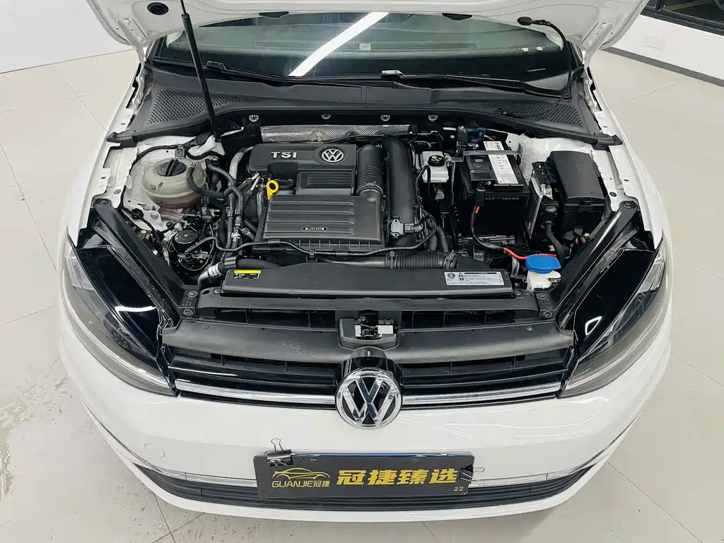Golf 2019 200TSI DSG Comfort and Progress Edition National VI купить на сайте DeffCars