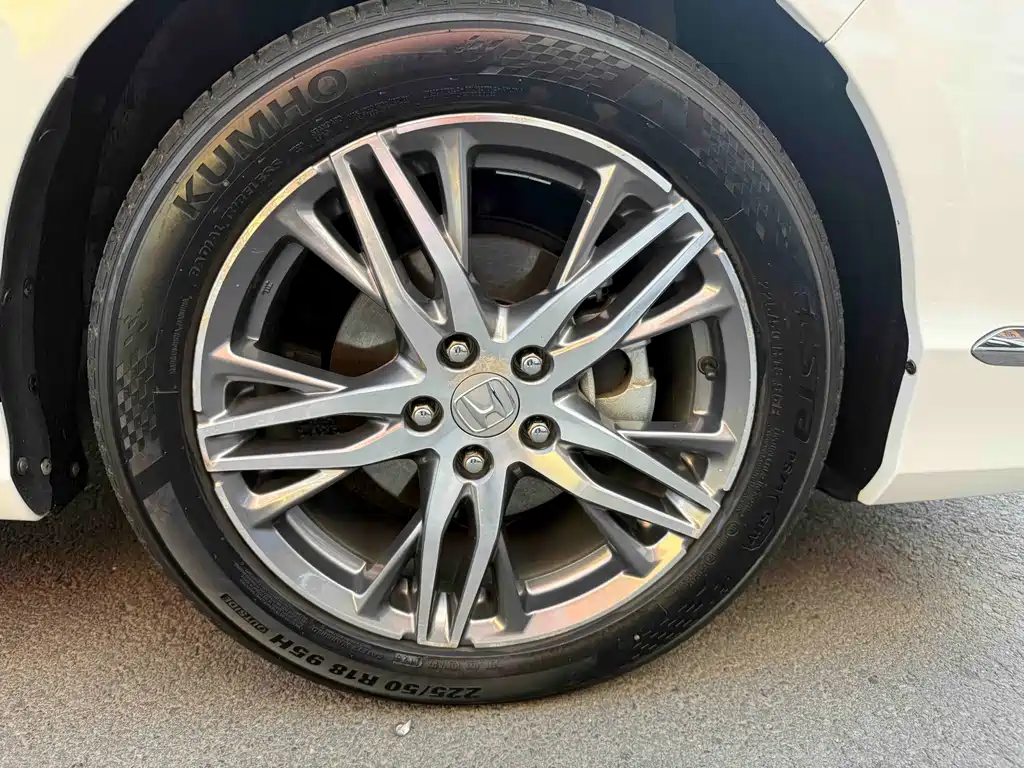Alison 2019 2.0L Hybrid Deluxe Edition купить на сайте DeffCars