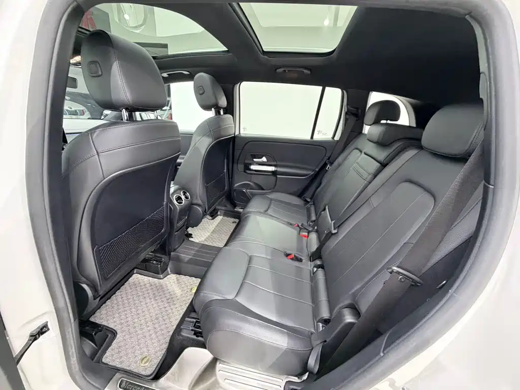 Mercedes-Benz GLB 2020 GLB 180 Dynamic купить на сайте DeffCars