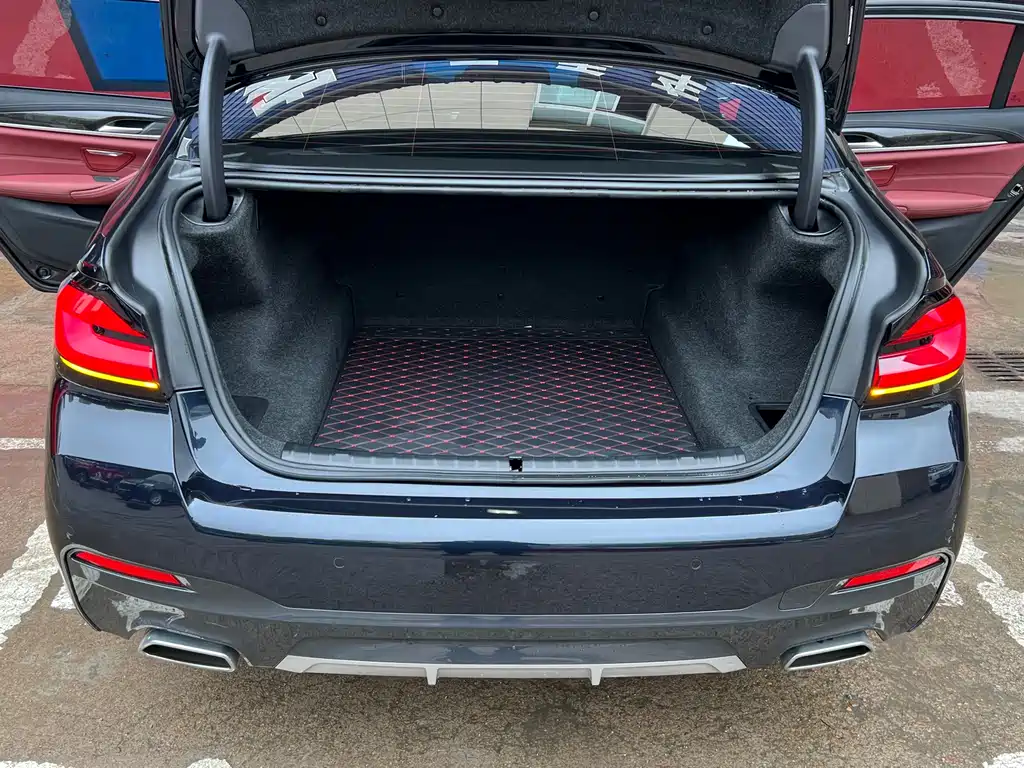 BMW 5 Series 2022 facelift 525Li M Sports Package купить на сайте DeffCars