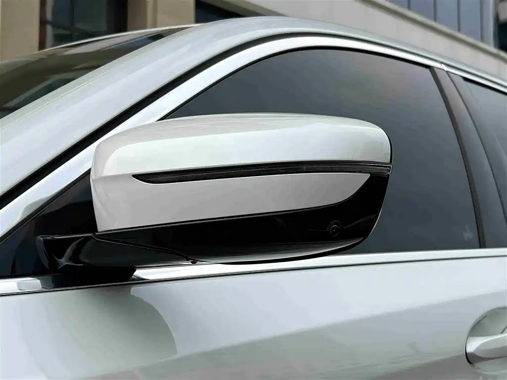 BMW 5 Series 2022 Facelift 2 530Li Exclusive M Sports Package купить на сайте DeffCars