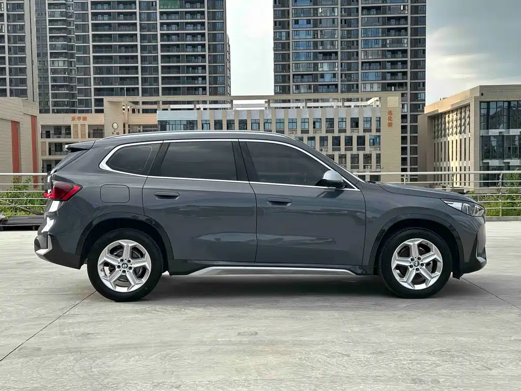 BMW X1 2023 sDrive20Li X Design Package купить на сайте DeffCars