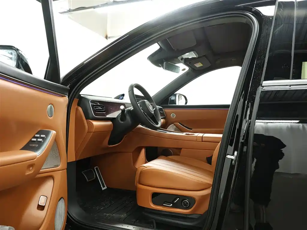 Wenjie M7 2026 extended range Max four-wheel drive version 5 seats купить на сайте DeffCars