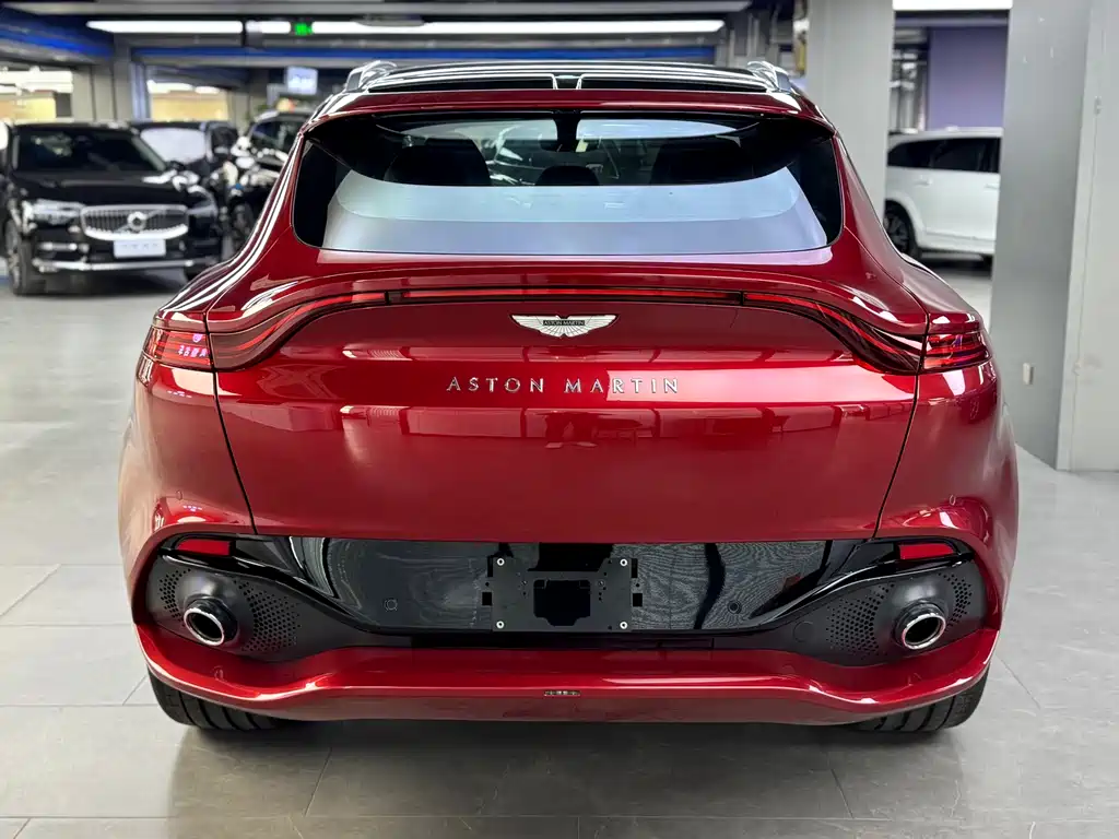 Aston Martin DBX 2024 4.0T V8 купить на сайте DeffCars