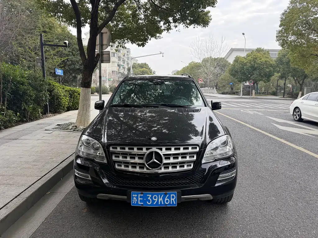 Mercedes-Benz M-Class 2010 ML 300 4MATIC купить на сайте DeffCars