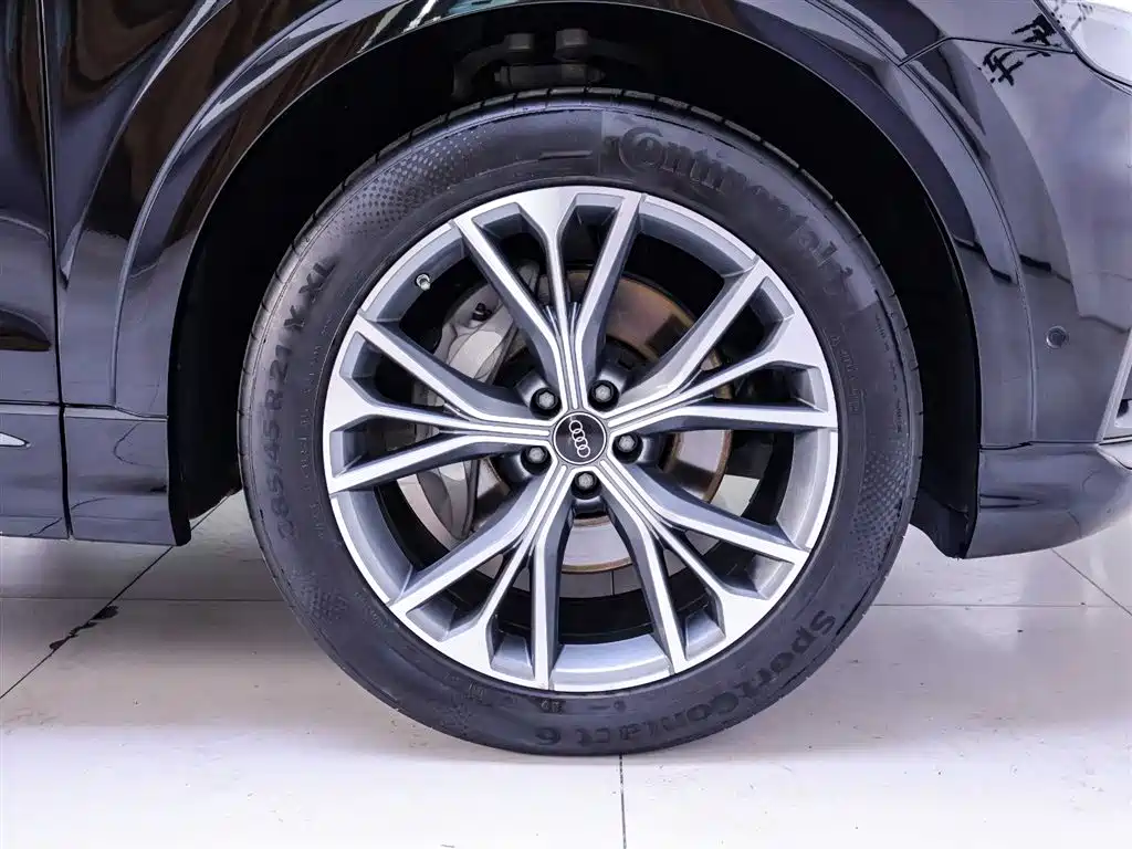 Audi Q8 2022 55 TFSI luxury and dynamic model купить на сайте DeffCars