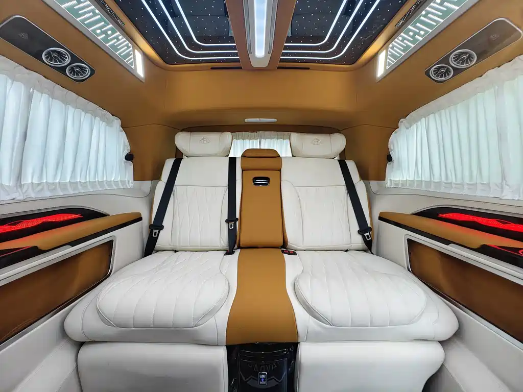 Vito 2024 2.0T Business Edition 7 seats купить на сайте DeffCars