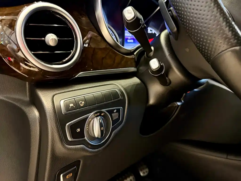 Mercedes-Benz V-Class 2018 V 260 Premium Edition National VI купить на сайте DeffCars
