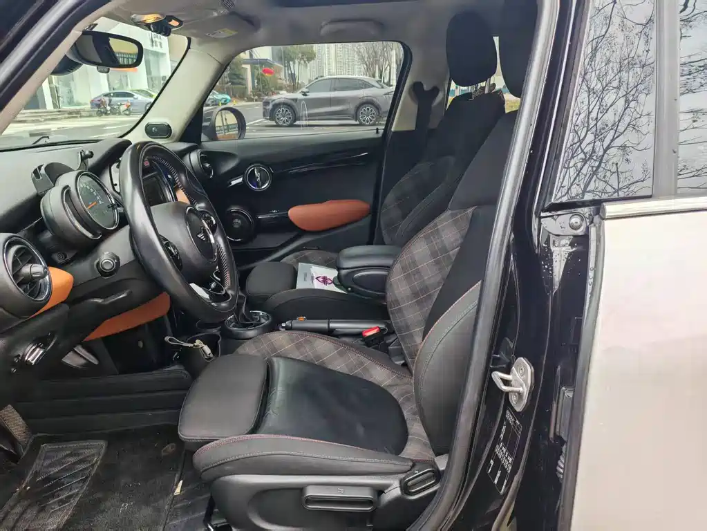 MINI 2016 1.5T COOPER Avant-Garde Five-Door Edition купить на сайте DeffCars