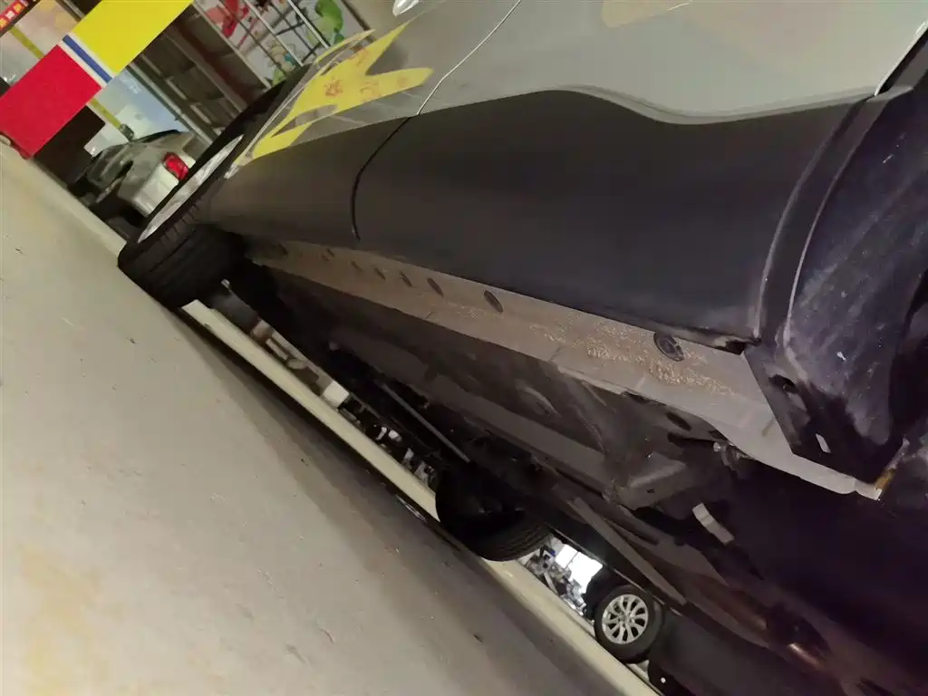 Fenglanda 2023 2.0L CVT leading version купить на сайте DeffCars