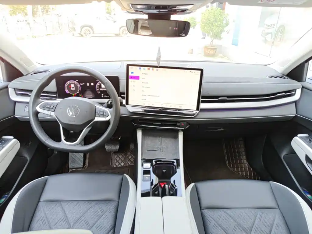 Sagitar 2026 L 300TSI DSG luxury model купить на сайте DeffCars