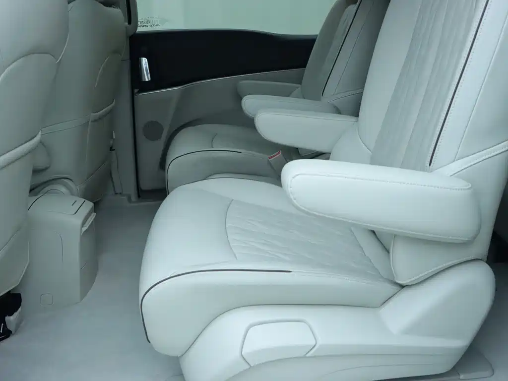 Buick GL8 2021 Land Business Class 652T Luxury купить на сайте DeffCars