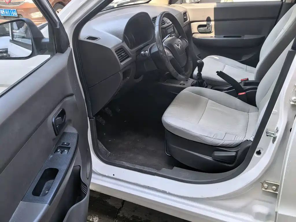 Wuling Hongguang 2020 1.2L S basic model National VI LSI купить на сайте DeffCars