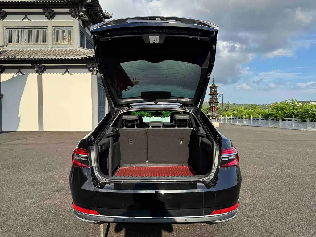 Superb 2023 facelift TSI280 DSG exclusive version купить на сайте DeffCars