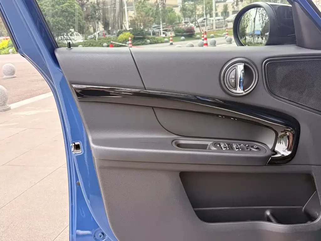 MINI COUNTRYMAN 2021 1.5T COOPER ALL4 купить на сайте DeffCars