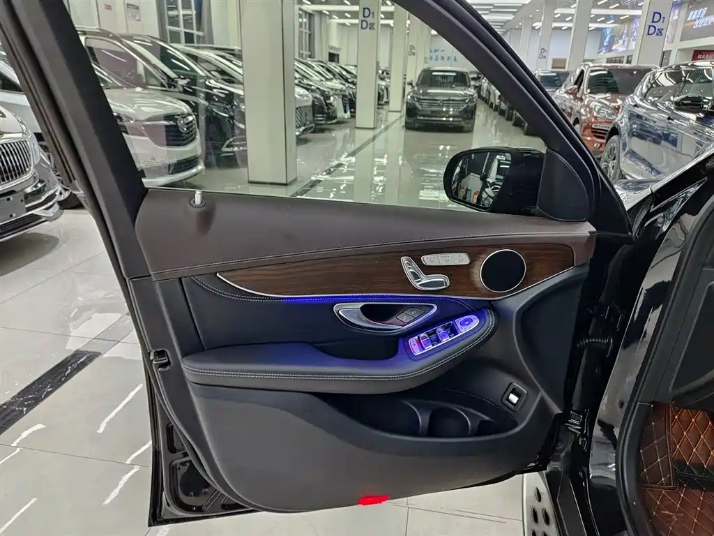 Mercedes-Benz GLC 2020 GLC 260 L 4MATIC luxury model купить на сайте DeffCars