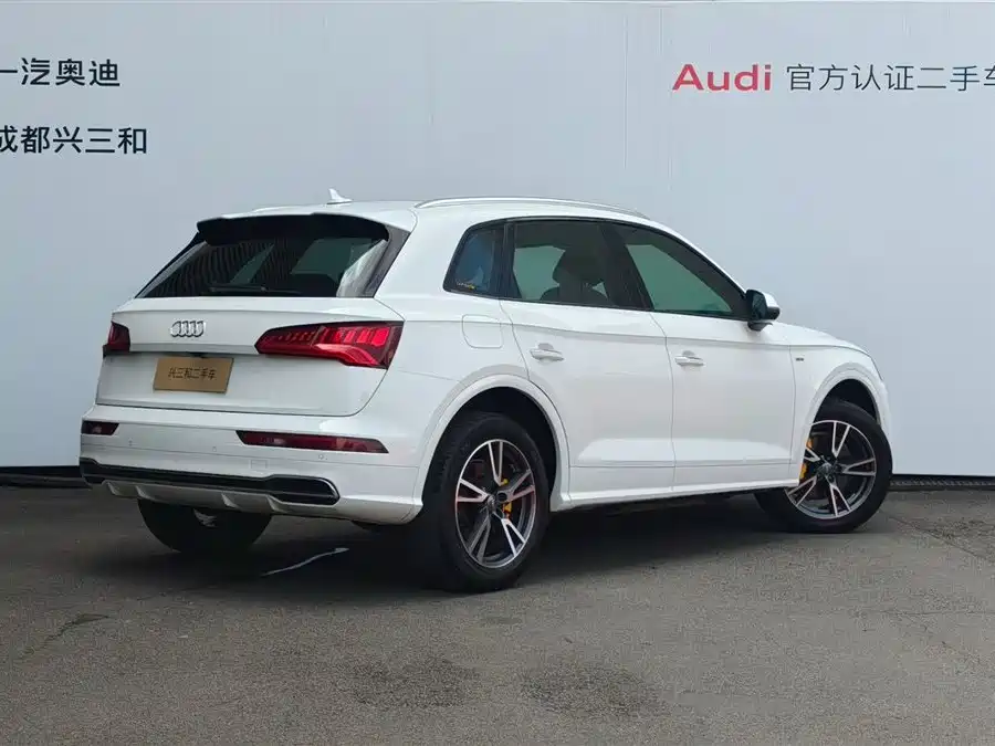 Audi Q5L 2018 40 TFSI enjoys fashionable style, National VI купить на сайте DeffCars