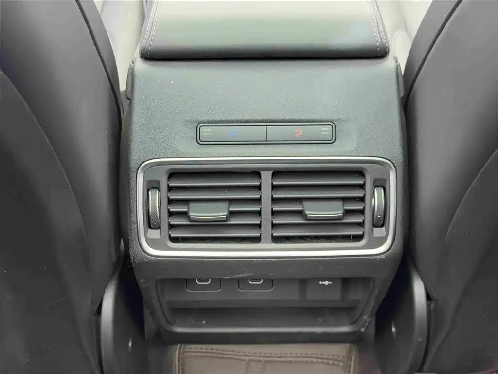 Discovery Sport 2024 Luxury Customized Edition купить на сайте DeffCars