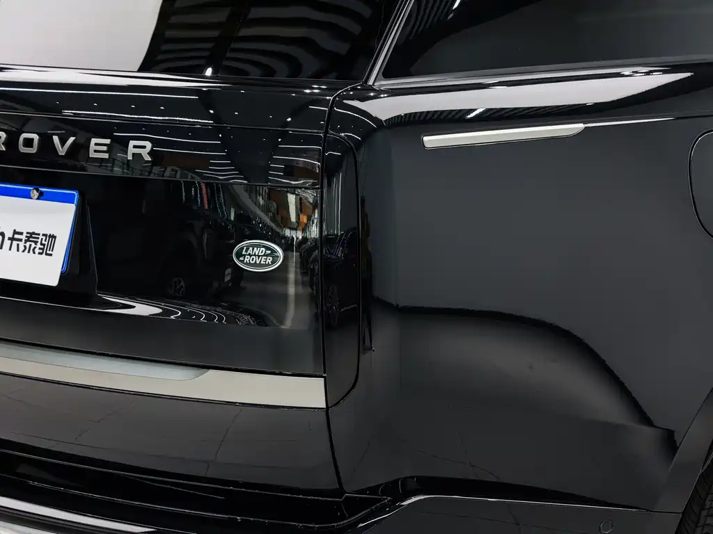 Range Rover 2025 3.0 L6 400PS Extended Edition купить на сайте DeffCars