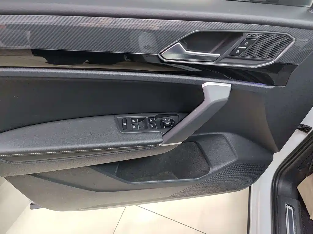 Tanyue 2021 380TSI four-wheel drive R-Line intelligent version купить на сайте DeffCars