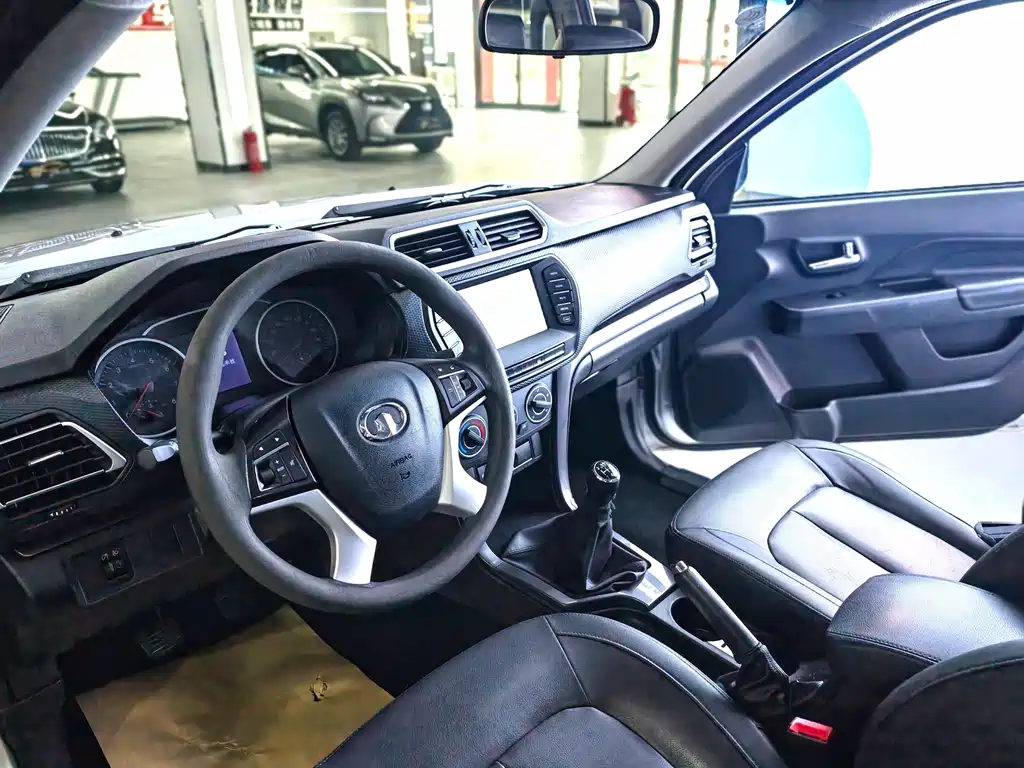 Fengjun 5 2017 2.4L European version gasoline four-wheel drive elite large double row 4G69S4N купить на сайте DeffCars