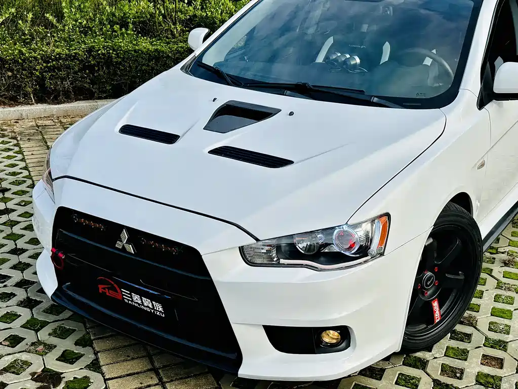 Yishen 2012 Zhishang Edition 1.8L Manual Luxury Type купить на сайте DeffCars