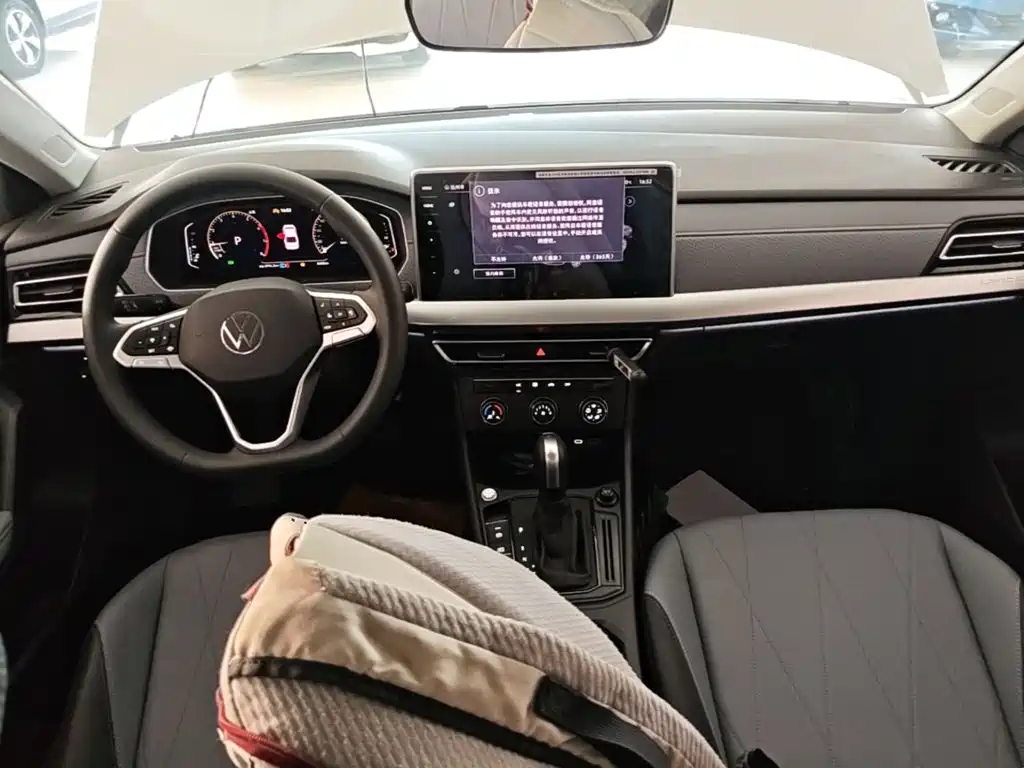 Lavida 2024 1.5L Automatic Starry Sky Five Million Edition купить на сайте DeffCars