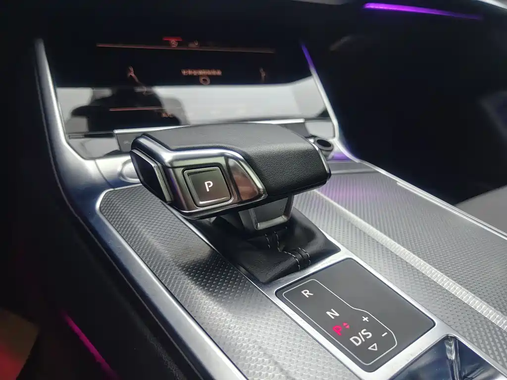 Audi A6L 2019 45 TFSI Premium Dynamic Model купить на сайте DeffCars