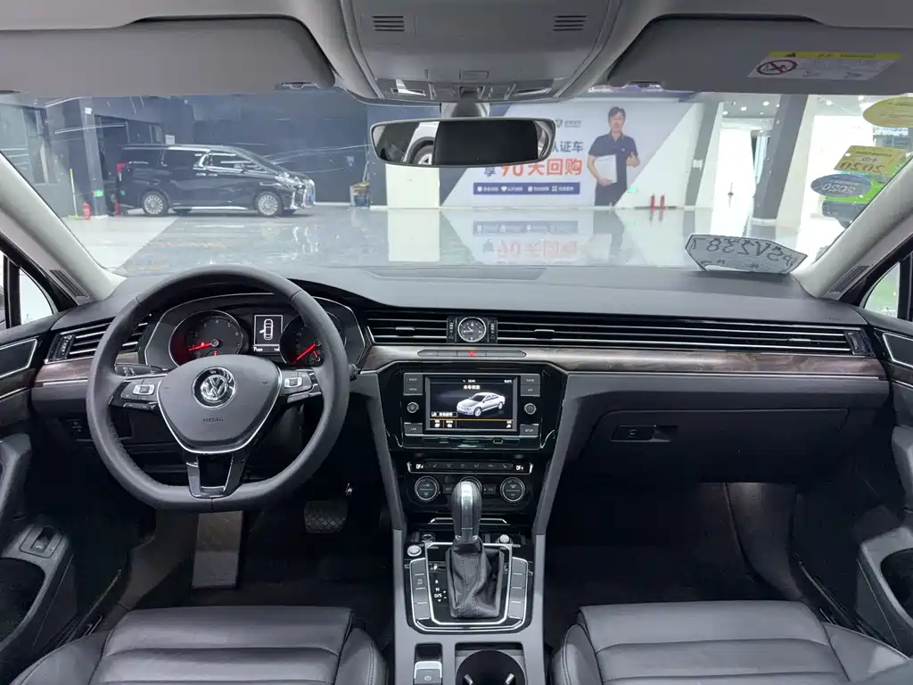 Magotan 2018 facelift 380TSI DSG luxury model купить на сайте DeffCars