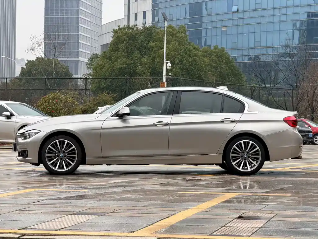 BMW 3 Series 2018 320Li Fashion Model купить на сайте DeffCars
