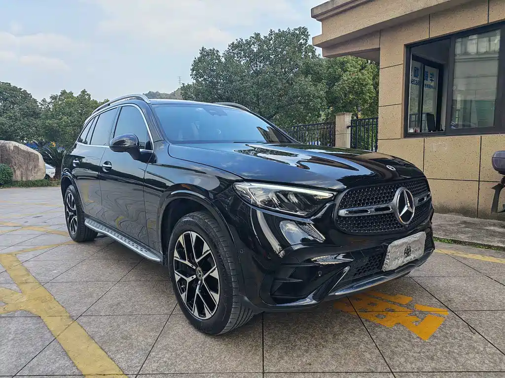 Mercedes-Benz GLC 2023 facelift GLC 260 L 4MATIC luxury model 7 seats купить на сайте DeffCars
