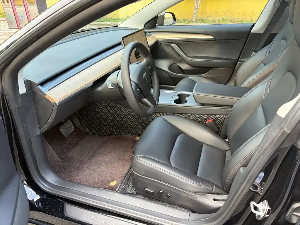 Model 3 2022 rear-wheel drive version купить на сайте DeffCars