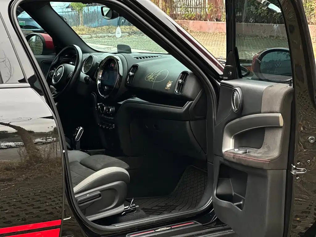 MINI JCW COUNTRYMAN 2021 2.0T JOHN COOPER WORKS A купить на сайте DeffCars