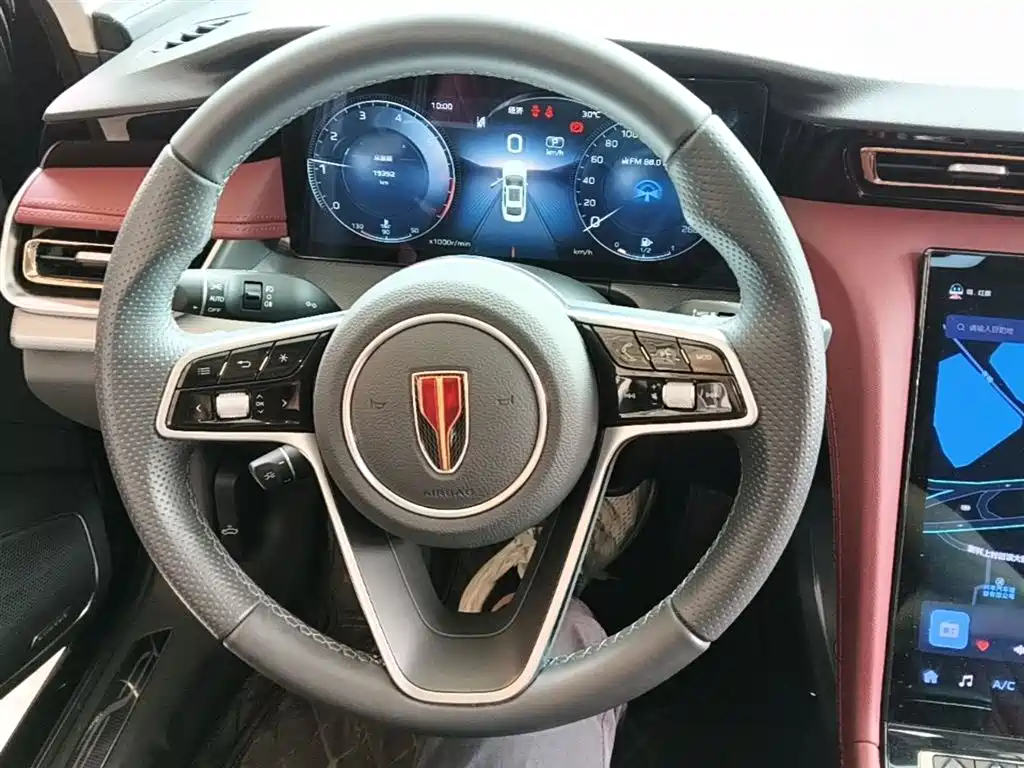 Hongqi H5 2024 2.0T Automatic Zhilianqichang Edition купить на сайте DeffCars