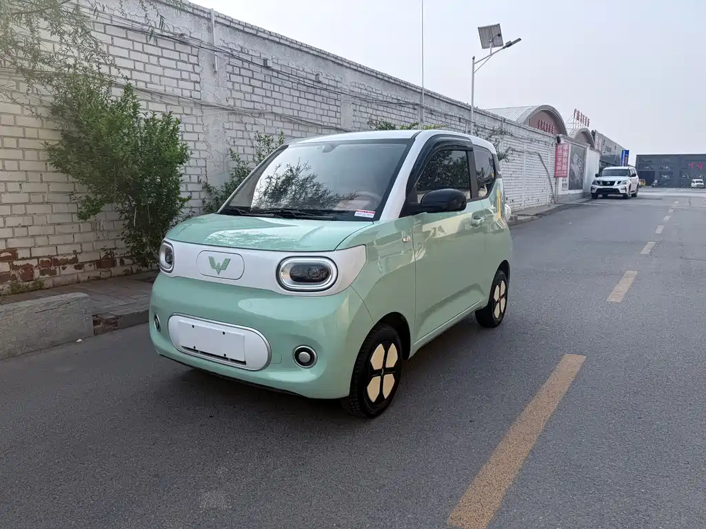 Hongguang MINIEV 2024 third generation 215km youth version купить на сайте DeffCars
