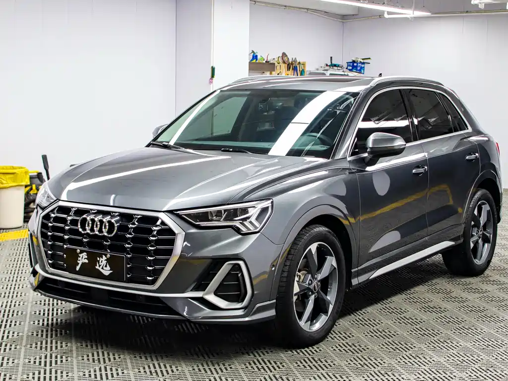 Audi Q3 2022 35 TFSI Fashionable and Dynamic купить на сайте DeffCars