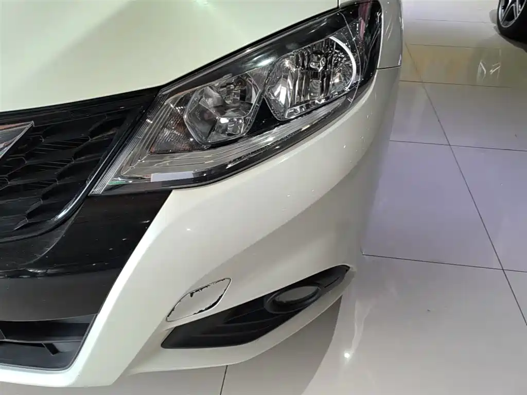 Tiida 2016 1.6L CVT cool version купить на сайте DeffCars