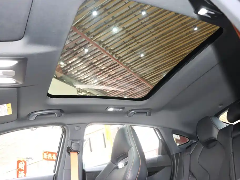 Changan UNI-V 2023 1.5T premium model купить на сайте DeffCars